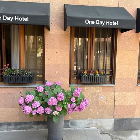One Day Hotel Erevan Exterior foto