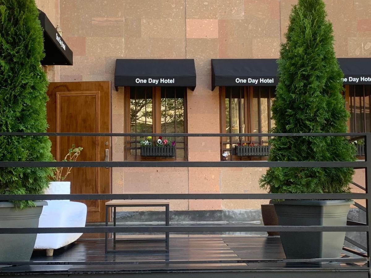 One Day Hotel Erevan Exterior foto